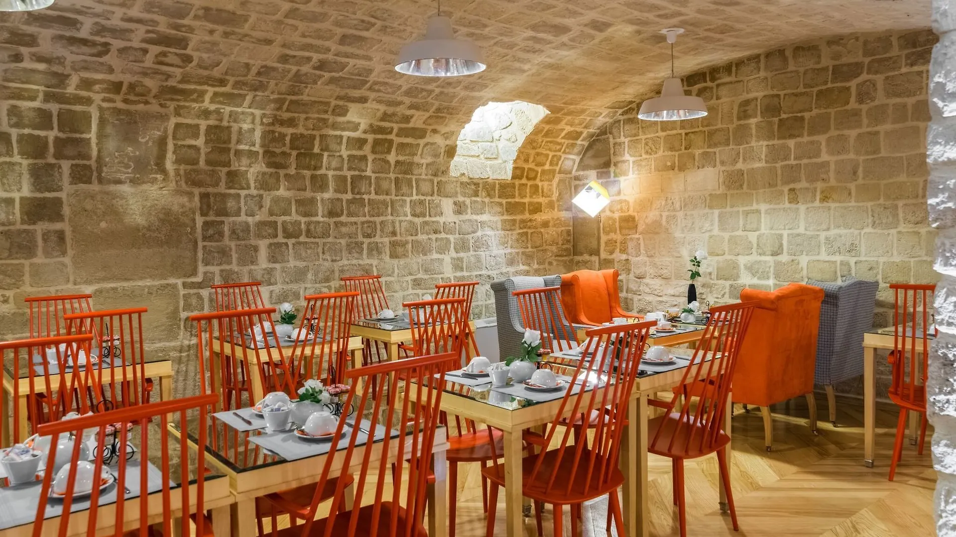 Lorette - Astotel Hotel Paris