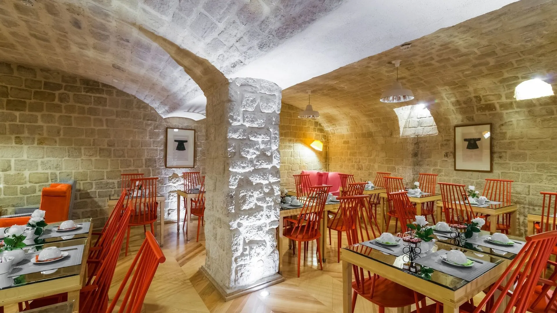Lorette - Astotel Hotel